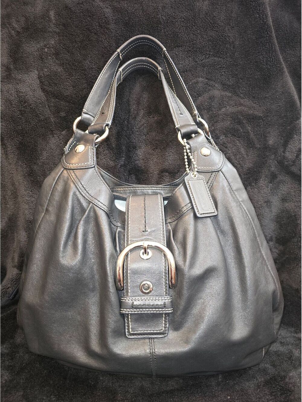 45. 2010 Coach Soho Lynn Large Hobo